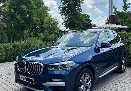 BMW X3 xDrive 20 i xLine AHK StdHzg PDC Hifi Navi uvm