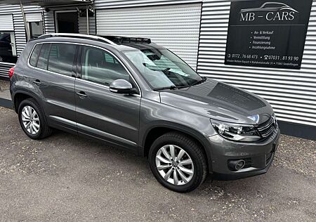 VW Tiguan Volkswagen Sport & Style*PANO*PDC*17ZOLL*AHK