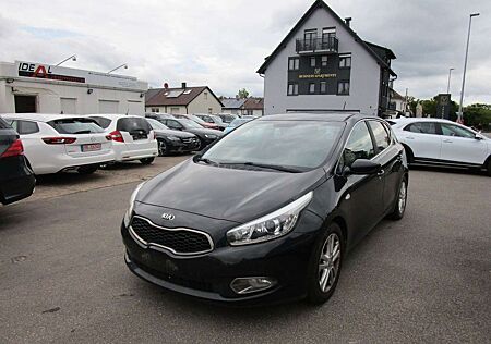 Kia Cee'd Ceed / Ceed 1.4 Dream Team.*NAVI*KAMERA*Tempomat*8-FACH
