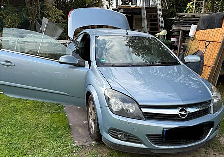Opel Astra Twin Top 1.6Edition