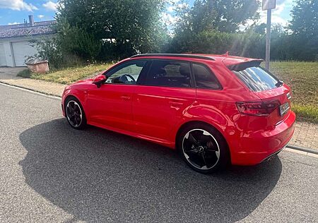 Audi A3 Sportback Diesel 2.0 TDI Sportback quattro S li