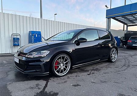 VW Golf GTI Volkswagen Facelift DSG *8-fach bereift*