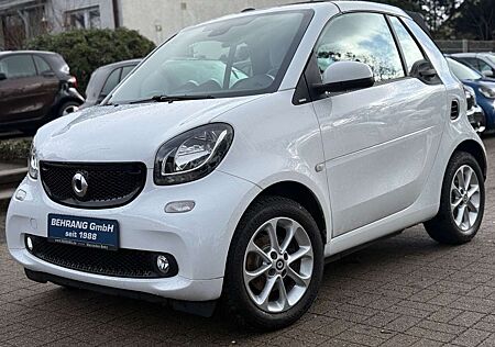 Smart ForTwo *AUTOMATIK*CABRIO*SITZHEIZUNG*KLIMA*90PS