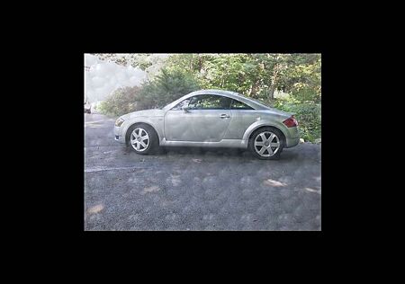 Audi TT +Coupe+1.8+T