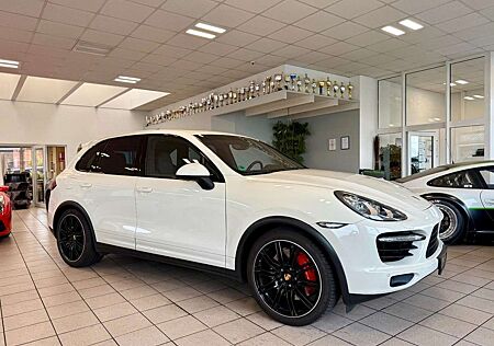Porsche Cayenne Turbo Luftfederung/ Panorama/AHK/21Zoll