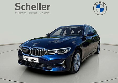 BMW 330 e A Luxury Line Head-Up DAB WLAN RFK Shz PDC