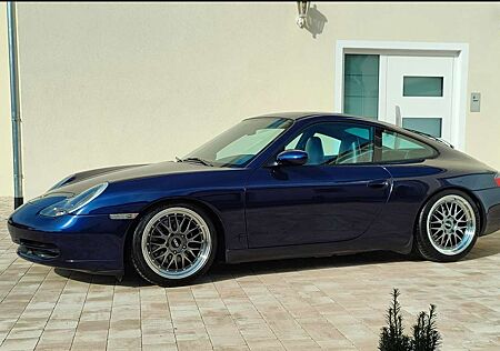 Porsche 996 911 Carrera