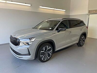 Skoda Kodiaq Sportline 193PS TDI 4x4 7Sitze+AHK+HUD+Pano+360°+G