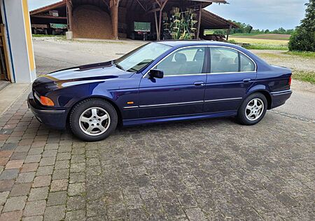 BMW 528i 528