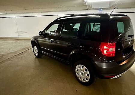Skoda Yeti 2.0 TDI / TÜV 01/2027 / Scheckheft