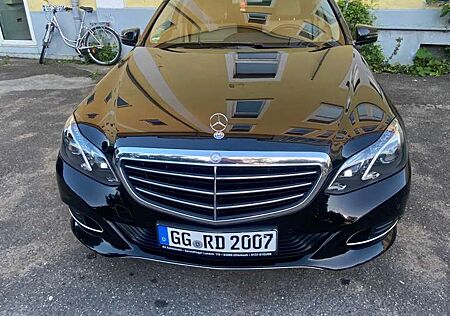 Mercedes-Benz E 220 BlueTEC BlueEFFICIENCY 7G-TRONIC Edition