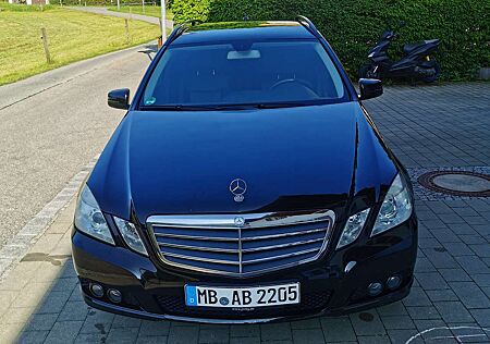 Mercedes-Benz E 250 E-Klasse T-Modell Diesel T CDI DPF BlueEFFICIENCY