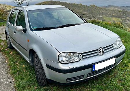 VW Golf Volkswagen 1.6 Comfortline