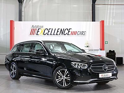 Mercedes-Benz E 220 d T AVANTGARDE-BUSINESS / BLACK & GREY /