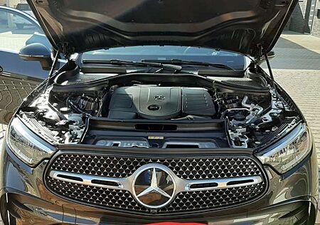 Mercedes-Benz GLC-Klasse GLC 200 GLC-Coupe 200 4Matic 9G-TRONIC AMG Line Advanced
