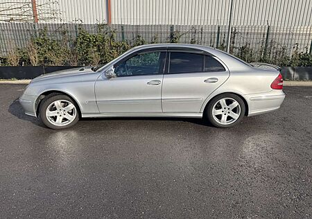 Mercedes-Benz E 200 Kompressor Automatik Avantgarde