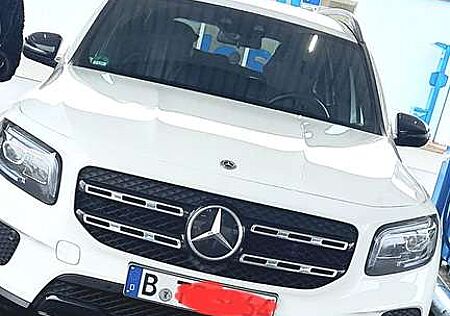 Mercedes-Benz GLB 200 7G-DCT Progressive Advanced