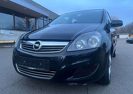 Opel Zafira B Family Plus
