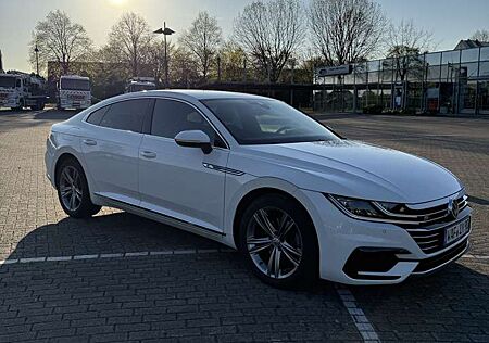 VW Arteon Volkswagen 2,0 l TDI R-Line