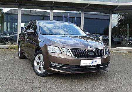 Skoda Octavia Lim. Aut. TSI AHK Navi App PDC