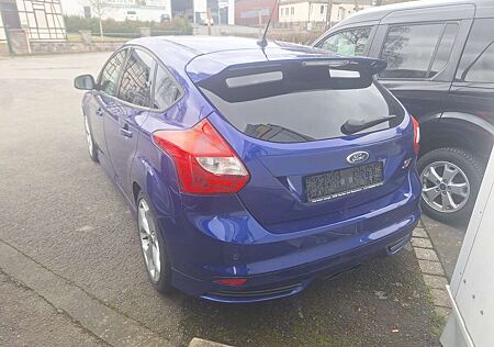 Ford Focus ST Xenon Keyless Sony Recaro