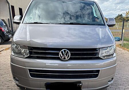 VW T5 Multivan Volkswagen MultivanHighline