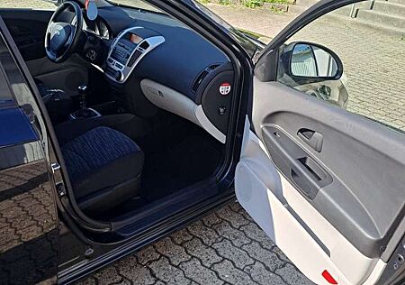 Kia Cee'd Ceed / 1.4 CVVT EX