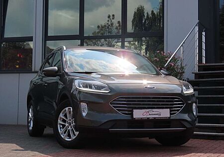 Ford Kuga 1.5 Ecoboost Sportsitze Navigation Winter