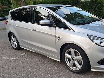 Ford S-Max Titanium / LED / NAVI / LEDER