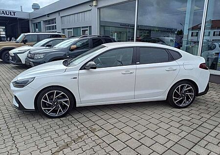 Hyundai i30 N-LINE Fastback / NAVI - SHZ