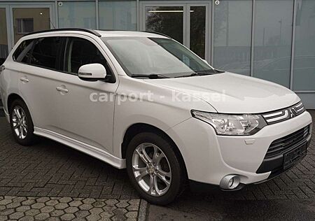 Mitsubishi Outlander Instyle 4WD Automatik/7Sitze/AHK/SR+WR