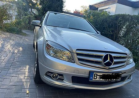 Mercedes-Benz C 180 Kompressor Automatik BlueEFFICIENCY