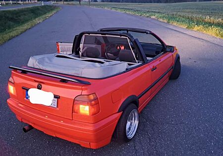 VW Golf Cabriolet Volkswagen Cabrio 1.8
