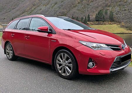 Toyota Auris 1.8 VVT-i Hybrid Aut Touring Executive