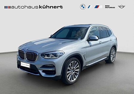 BMW X3 xDrive30e LuxuryLine PanoSD SpurAss StHzg 360° AH