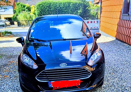 Ford Fiesta 5-Türer 1.25 Champions Edition