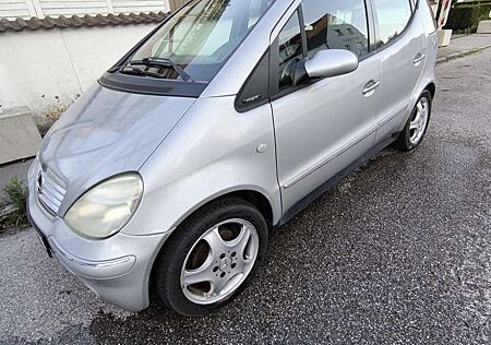 Mercedes-Benz A 190 gebraucht kaufen Mercedes-Benz A 190 Avantgarde