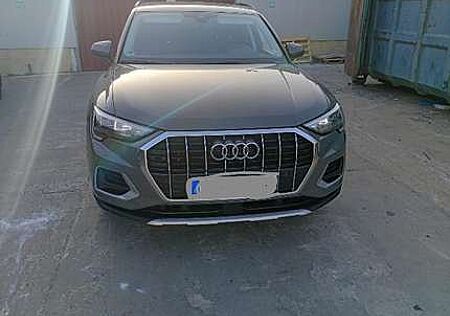 Audi Q3 Sportback 35 2.0 tdi s-tronic