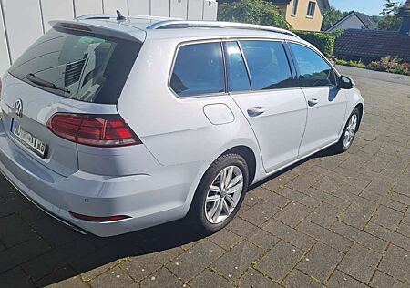 VW Golf Variant Volkswagen 1.6 TDI (BlueMotion Technology) Comfortline