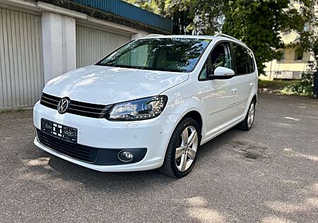 VW Touran Volkswagen Highline, Automatik, Pano, Standheizung, Kamera