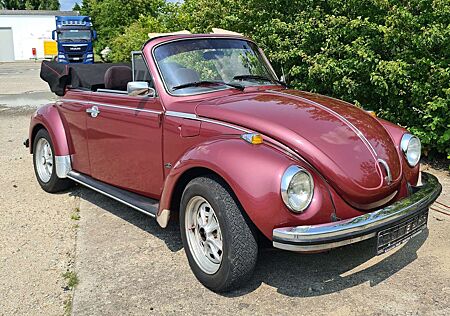 VW Käfer Volkswagen Cabrio 1303 LS, Karmann, Oldtimer