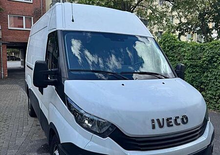 IVECO Daily 35 S 16A8 D