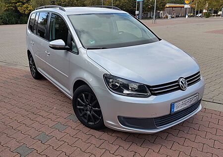 VW Touran Volkswagen Diesel 1.6 TDI DPF BlueMotion Technology Co