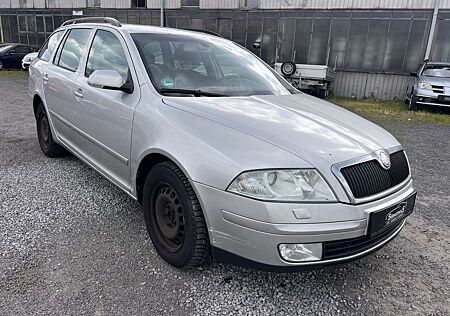 Skoda Octavia Combi 2.0 TDI Xenon Leder AHK PDC SHZ