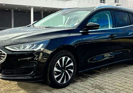 Ford Focus Titanium Aut. -- Fahrassistenz-Paket 2