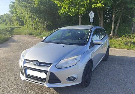 Ford Focus Turnier 1.6 TDCi DPF Start-Stopp-System Trend