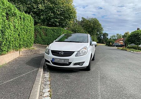 Opel Corsa Color Edition