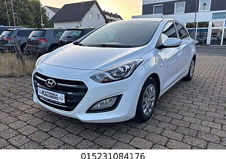 Hyundai i30 blue Classic+Multilenkrad+Klima+1 Hand