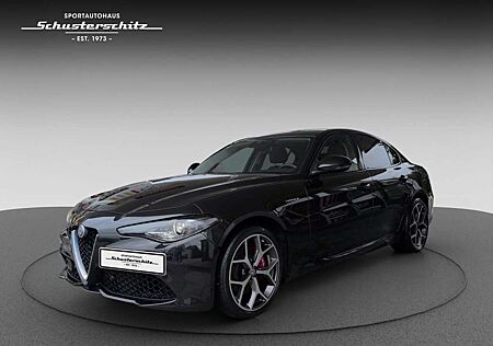Alfa Romeo Giulia VELOCE 280PS AT8-Q4 1. HAND SCHECKHEFT