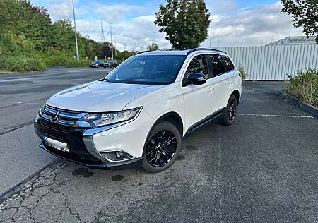 Mitsubishi Outlander Outlander 2.0 Allrad Automatik Edition+ 7 Sitzer